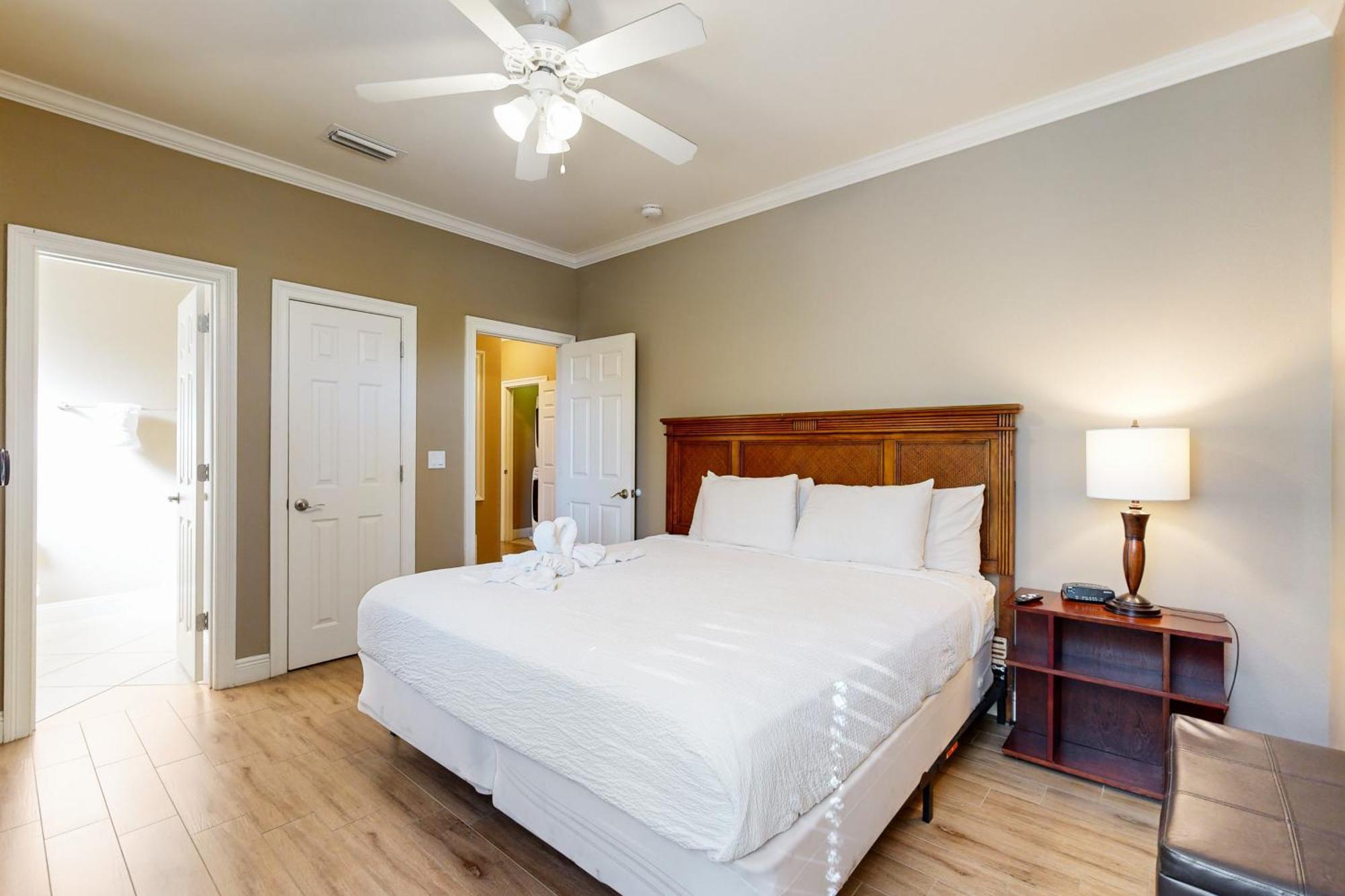 Villages Of Crystal Beach: Serenity Destin Exterior photo